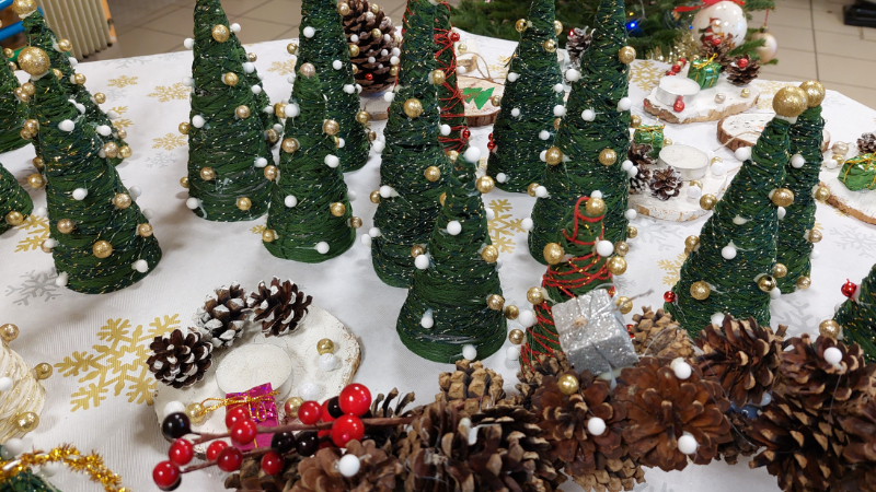 Marché de Noël sapins de laine